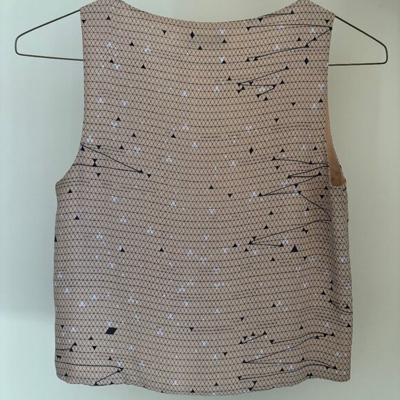 Aritzia Babaton Lined V-neck Tank Top Blouse Blush Geometric Pattern XXS - Picture 2 of 3